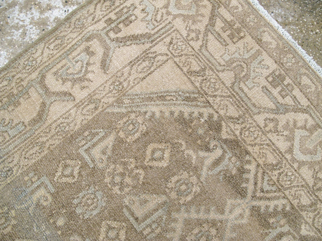 Vintage Persian Malayer Throw Rug, No.26901 - Galerie Shabab