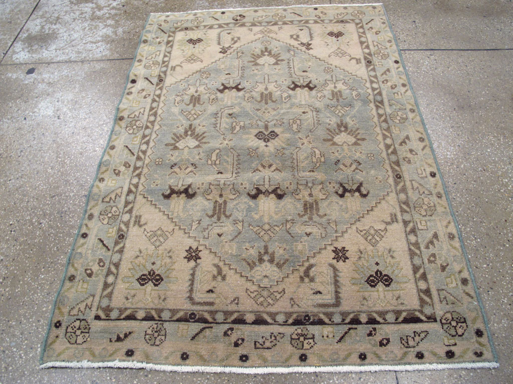 Vintage Persian Malayer Throw Rug, No.26921 - Galerie Shabab
