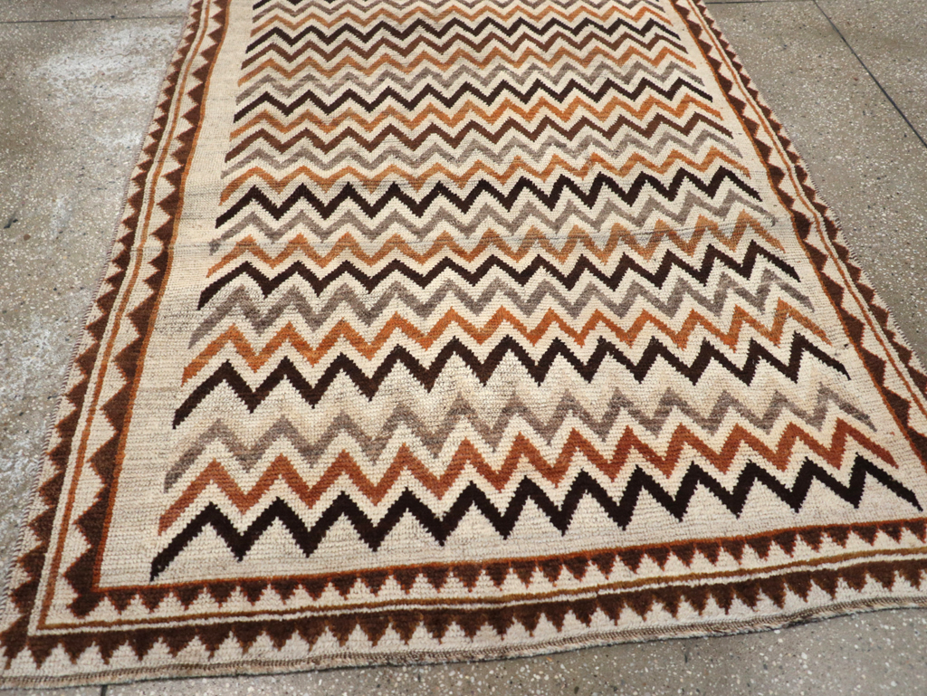 Vintage Persian Gabbeh Rug, No.26926 - Galerie Shabab