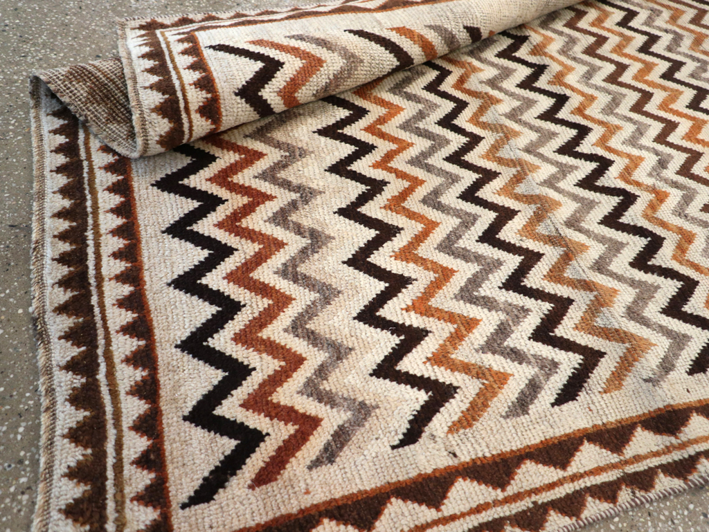 Vintage Persian Gabbeh Rug, No.26926 - Galerie Shabab