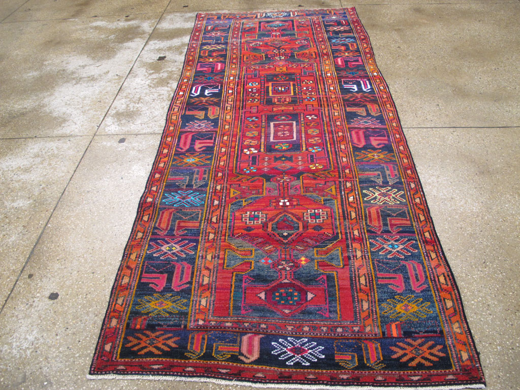 Vintage Persian Hamadan Rug, No.26933 - Galerie Shabab