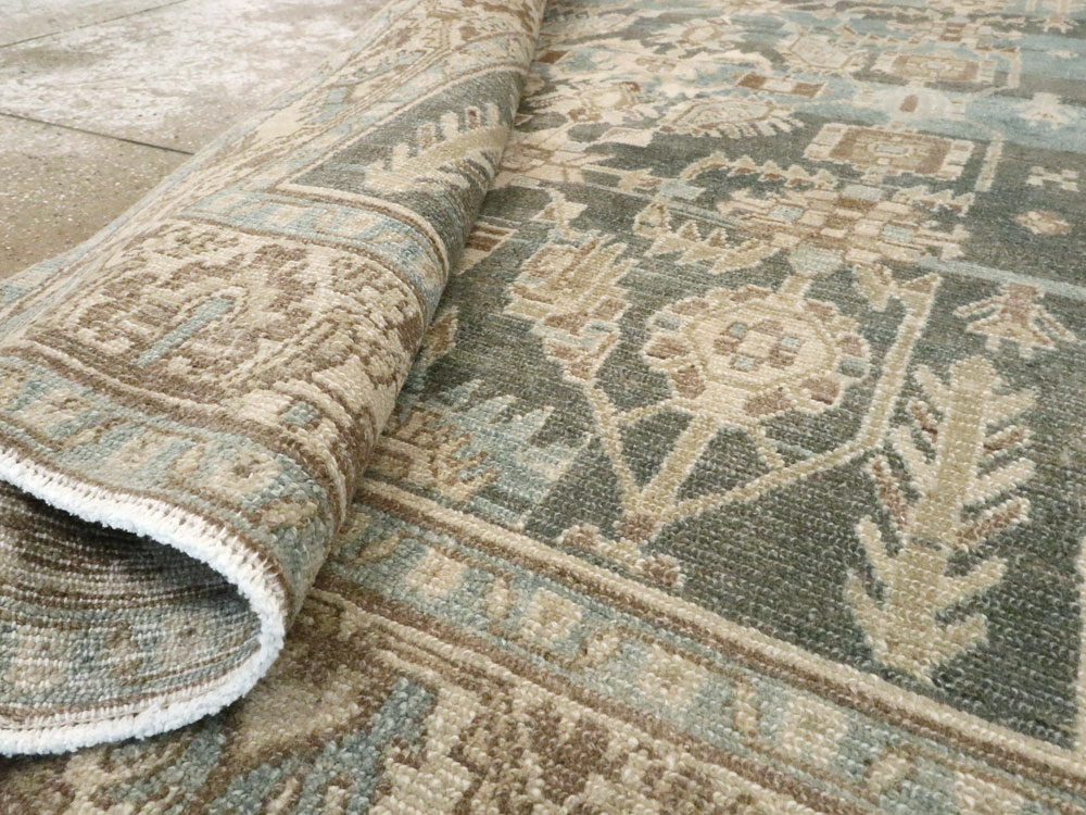 Vintage Persian Malayer Accent Rug, No.26956 - Galerie Shabab