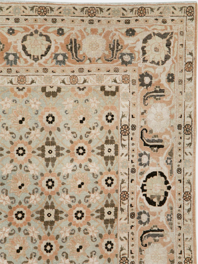 Vintage Persian Veramin Accent Carpet, No.26961 - Galerie Shabab