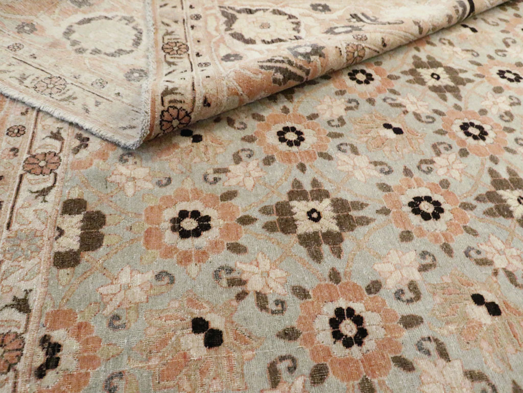 Vintage Persian Veramin Accent Carpet, No.26961 - Galerie Shabab