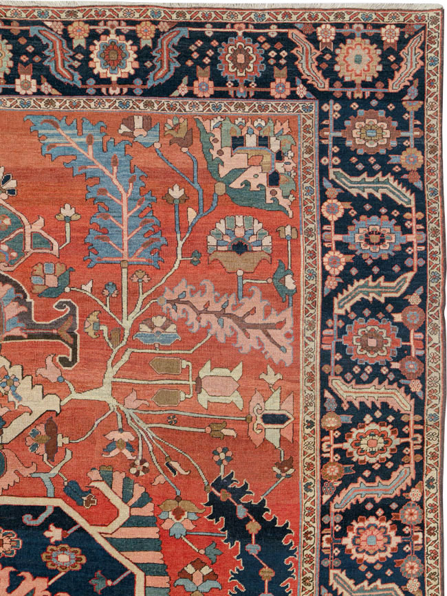 Antique Persian Serapi Rug, No.26975 - Galerie Shabab