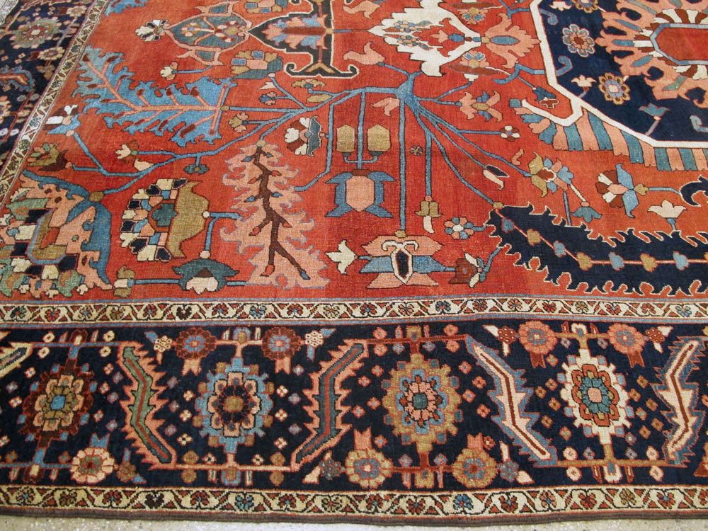 Antique Persian Serapi Rug, No.26975 - Galerie Shabab