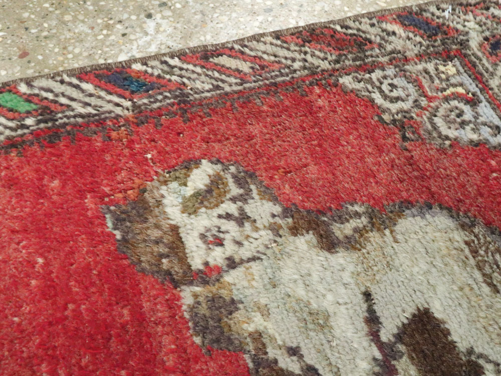 Vintage Turkish Anatolian Pictorial Rug, No.26987 - Galerie Shabab