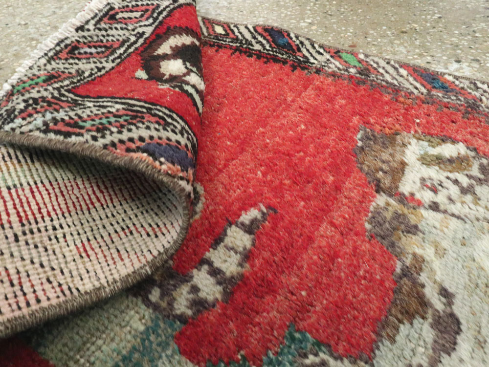 Vintage Turkish Anatolian Pictorial Rug, No.26987 - Galerie Shabab