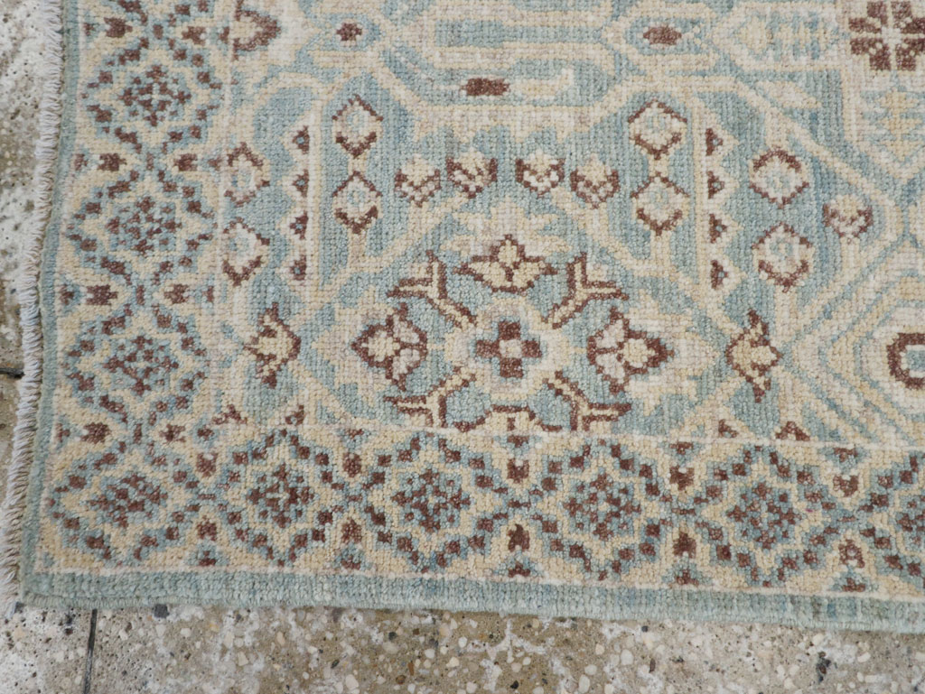 Contemporary Indian Agra Throw Rug, No.26995 - Galerie Shabab