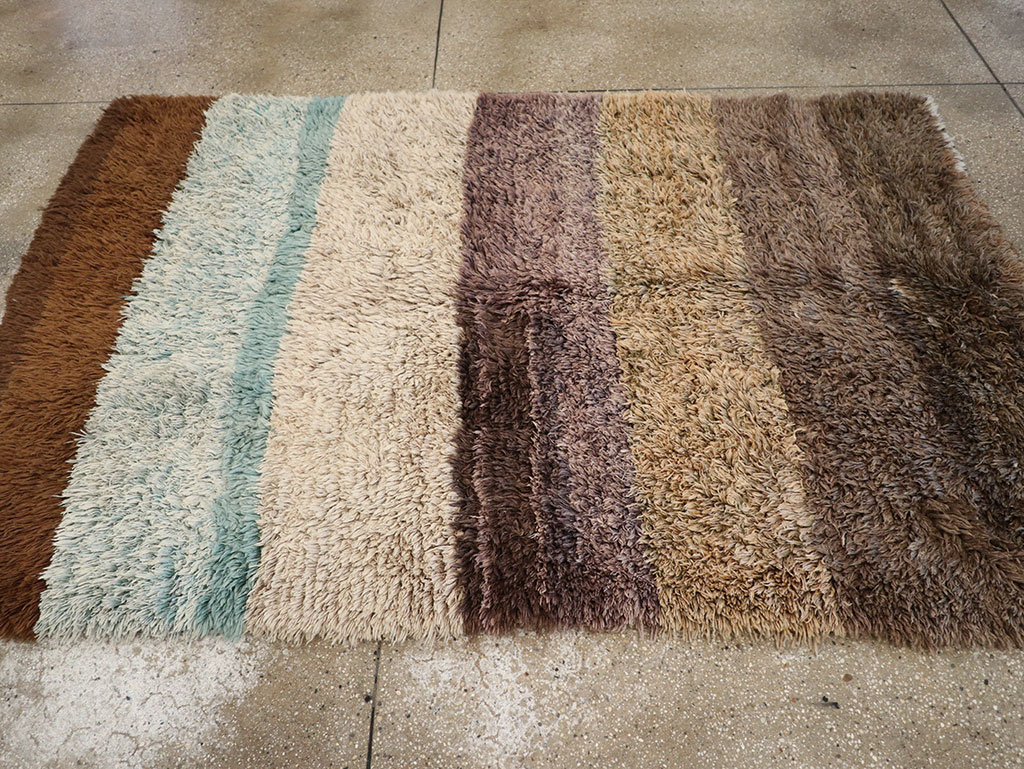 Vintage Moroccan Accent Rug, No.27001 - Galerie Shabab