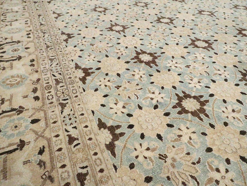 Vintage Persian Mashad Square Carpet, No.27004 - Galerie Shabab