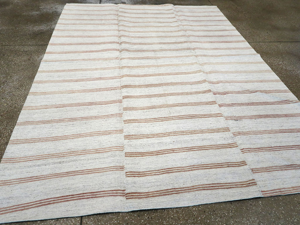 Vintage Turkish Flatweave Kilim Accent Rug, No.27007 - Galerie Shabab