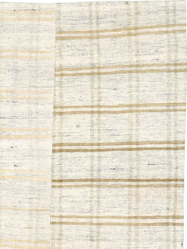 Vintage Turkish Flatweave Kilim Accent Rug, No.27010 - Galerie Shabab