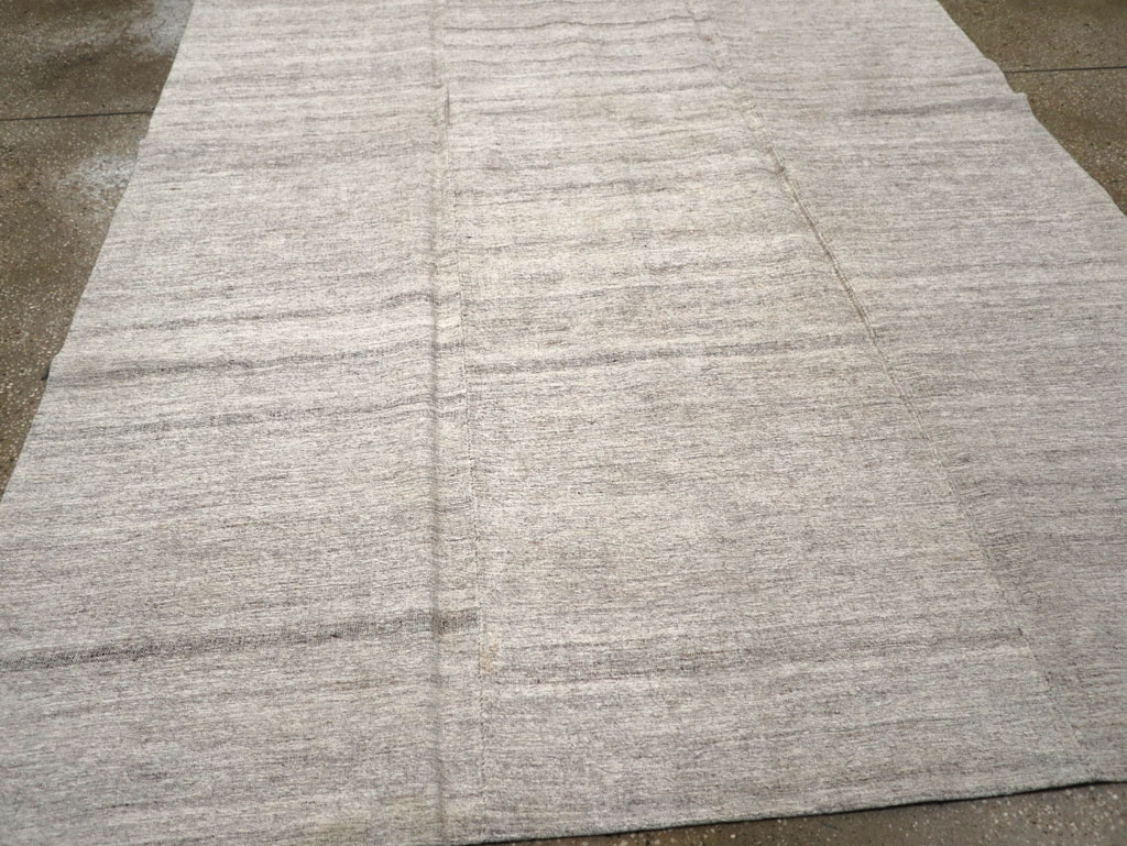 Vintage Turkish Flatweave Kilim Accent Rug, No.27011 - Galerie Shabab