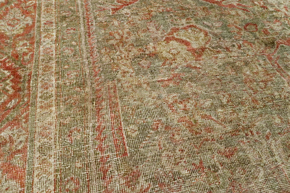 Antique Persian Mahal Distressed Carpet, No.27025 - Galerie Shabab