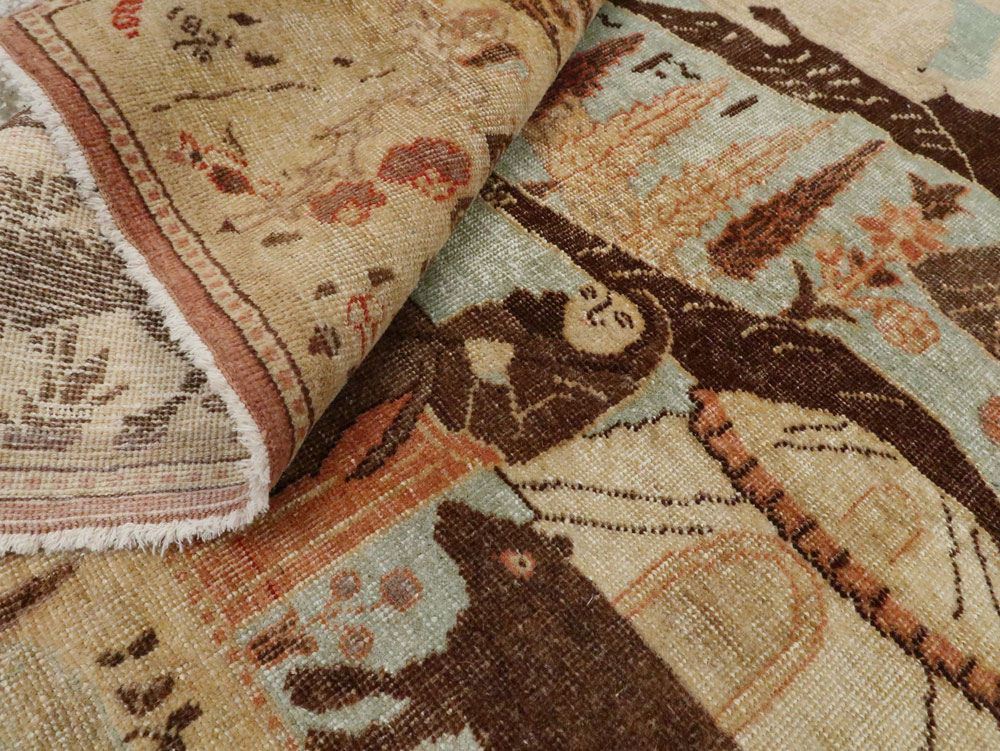 Vintage Persian Pictorial Tabriz Rug, No.27030 - Galerie Shabab