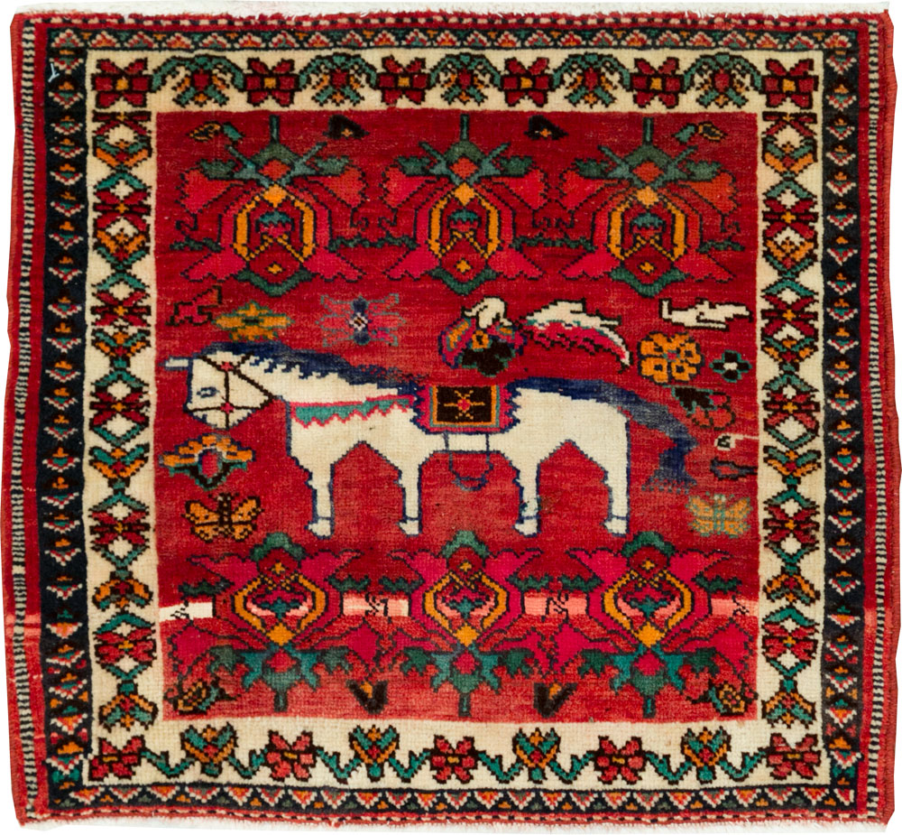 Vintage Persian Hamadan Pictorial Rug, No.27048 - Galerie Shabab