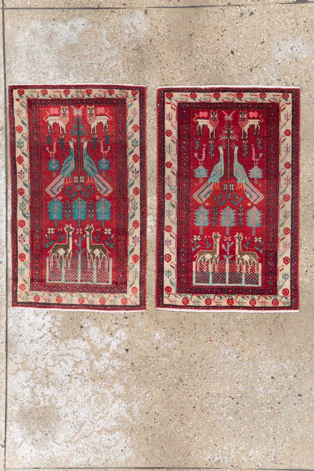 Vintage Central Asian Pictorial Turkoman Throw Rug (Pair: 1 of 2), No.27049 - Galerie Shabab