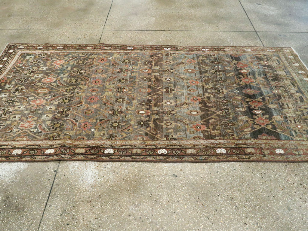 Antique Persian Mahal Gallery Rug, No.27066 - Galerie Shabab