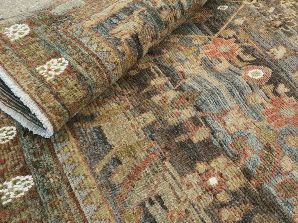 Antique Persian Mahal Gallery Rug, No.27066 - Galerie Shabab