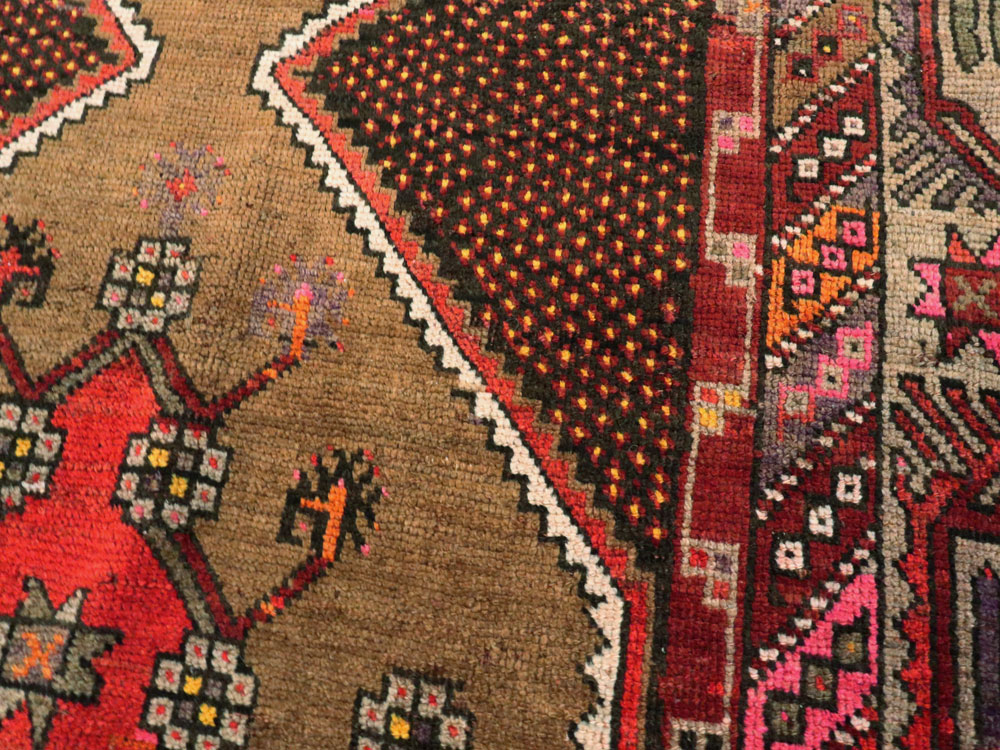 Vintage Persian Kurd Gallery Rug, No.27072 - Galerie Shabab