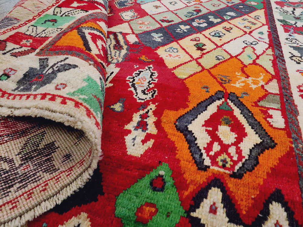 Vintage Persian Shiraz Rug, No.27077 - Galerie Shabab