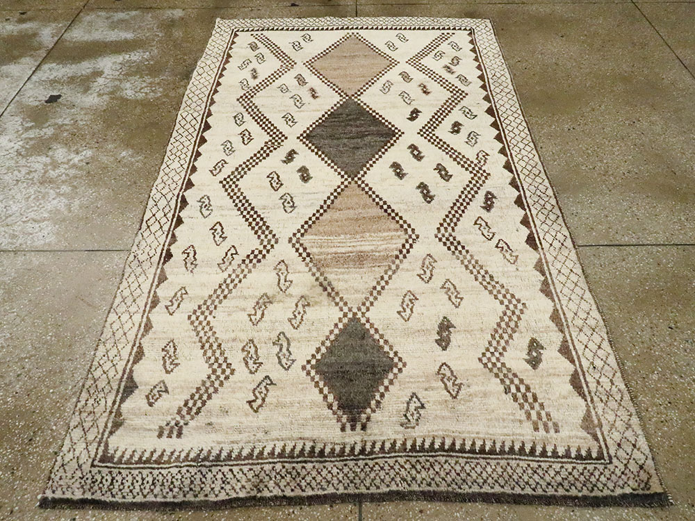 Vintage Persian Gabbeh Rug, No.27092 - Galerie Shabab