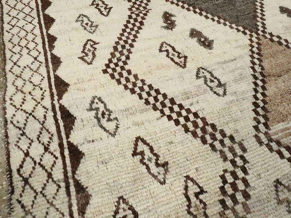 Vintage Persian Gabbeh Rug, No.27092 - Galerie Shabab