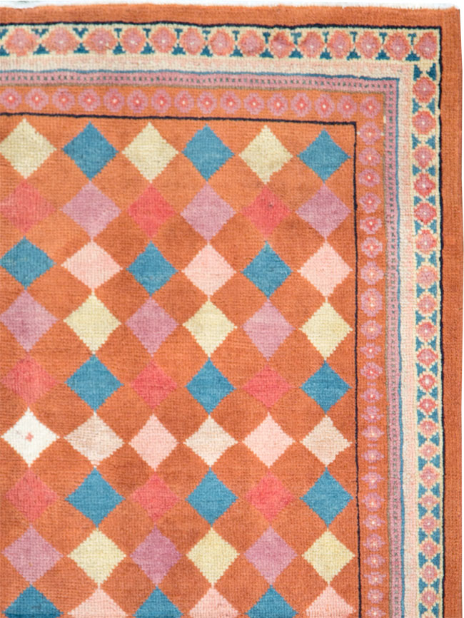 Vintage Persian Mahal Square Throw Rug, No.27104 - Galerie Shabab