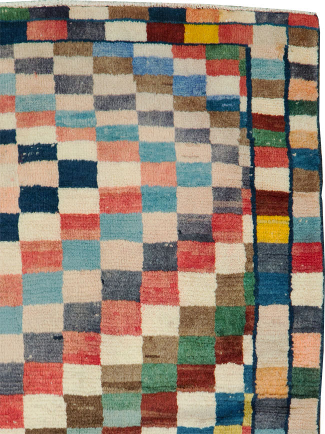 Vintage Persian Gabbeh Rug, No.27110 - Galerie Shabab