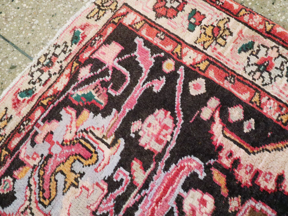 Vintage Persian Ardabil Throw Rug, No.27111 - Galerie Shabab