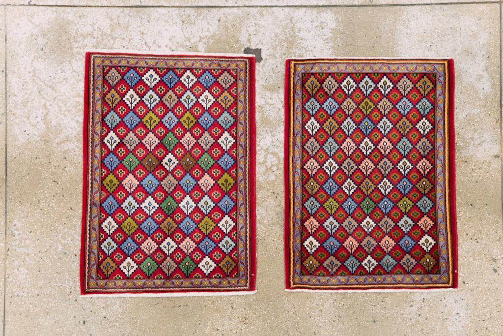 Vintage Persian Kashan Throw Rug (Pair: 2 of 2), No.27116 - Galerie Shabab