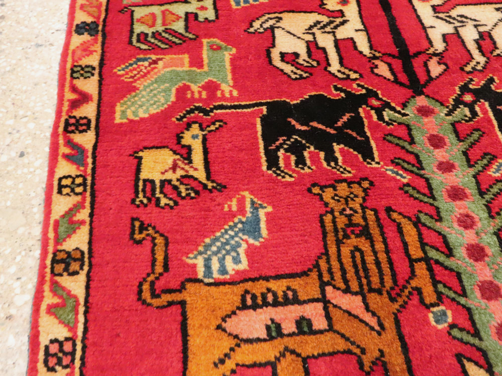 Vintage Persian Pictorial Hamadan Rug, No.27117 - Galerie Shabab