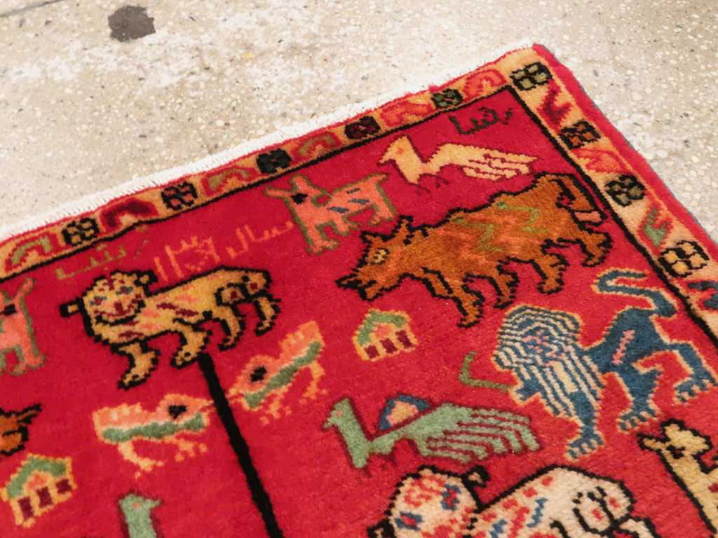 Vintage Persian Pictorial Hamadan Rug, No.27117 - Galerie Shabab