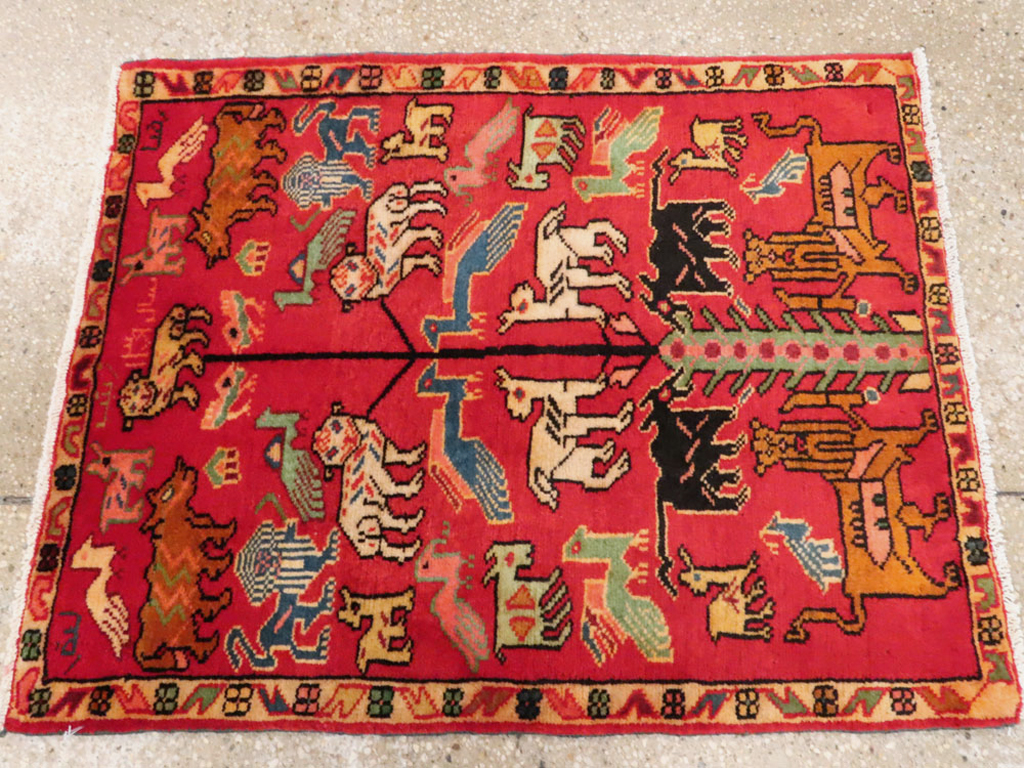 Vintage Persian Pictorial Hamadan Rug, No.27117 - Galerie Shabab