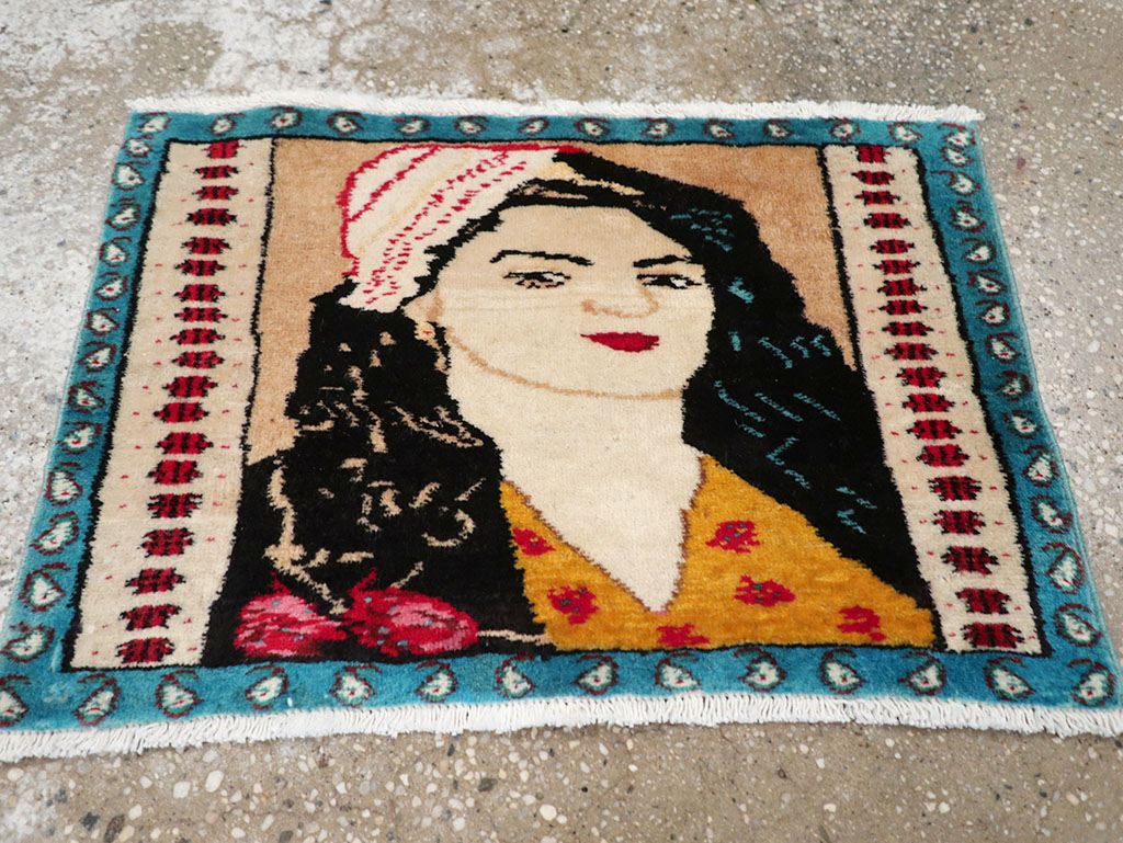 Vintage Persian Tabriz Pictorial Throw Rug, No.27118 - Galerie Shabab