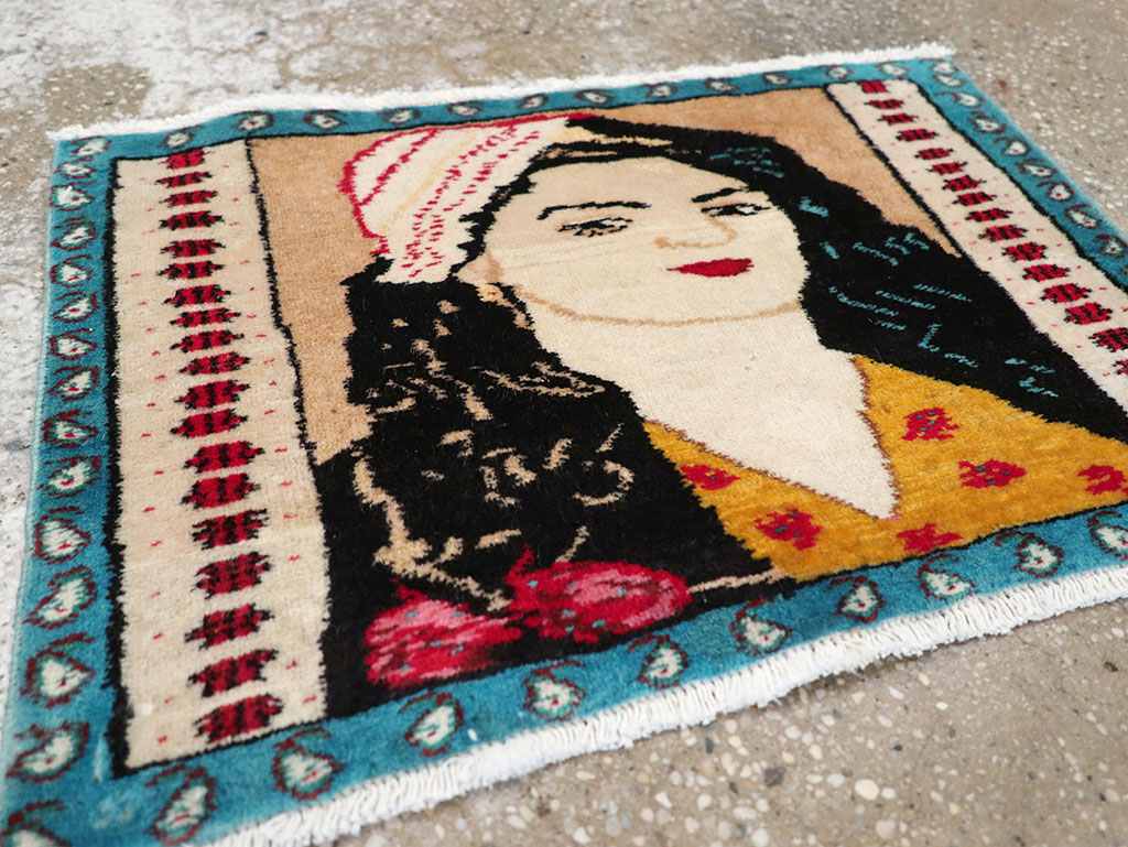 Vintage Persian Tabriz Pictorial Throw Rug, No.27118 - Galerie Shabab