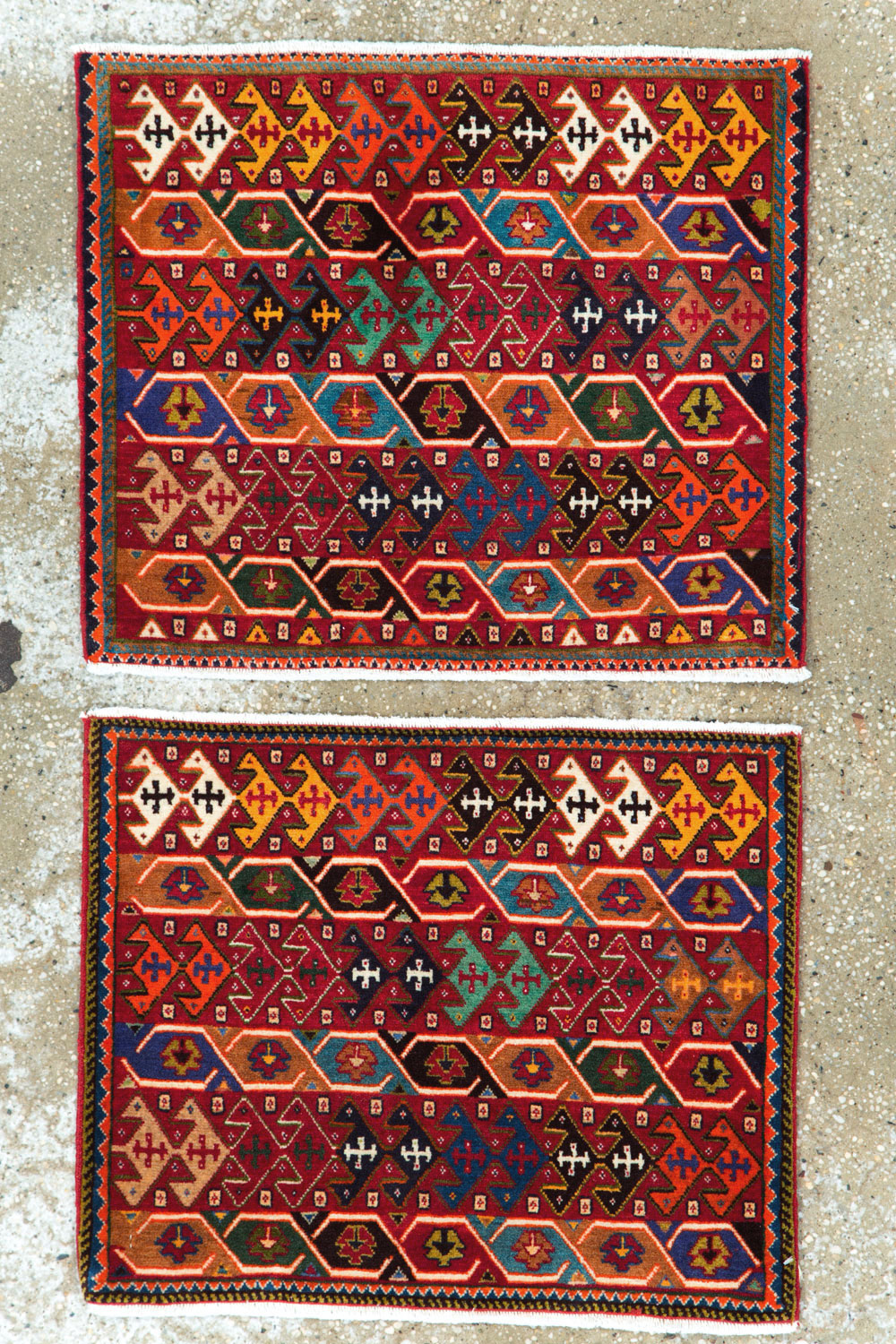 Vintage Persian Afshar Rug (Pair: 2 of 2), No.27121 - Galerie Shabab