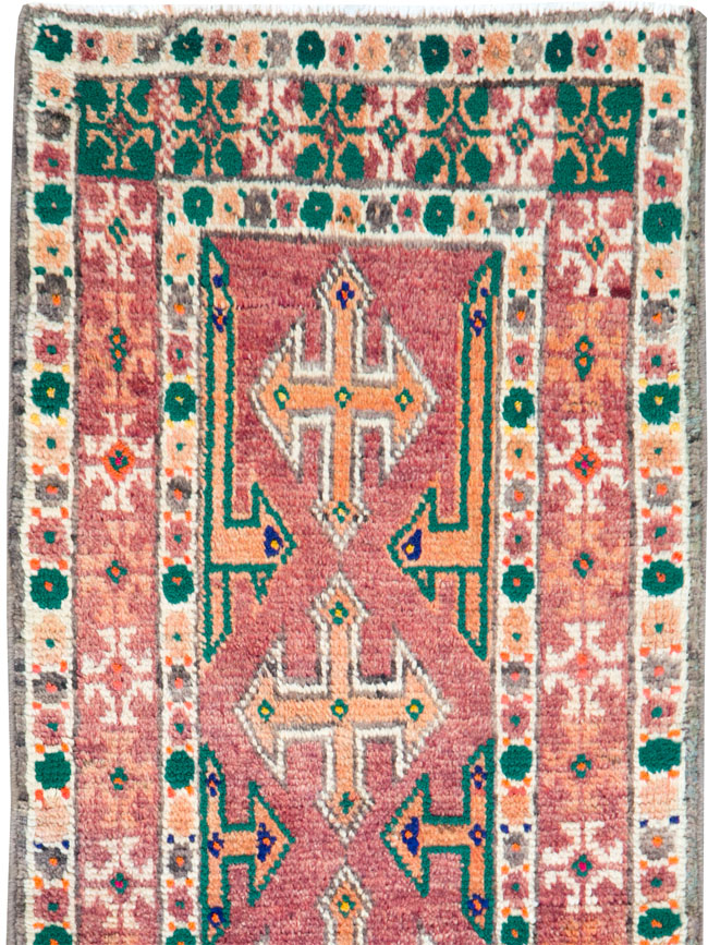 Vintage Persian Hamadan Runner, No.27127 - Galerie Shabab