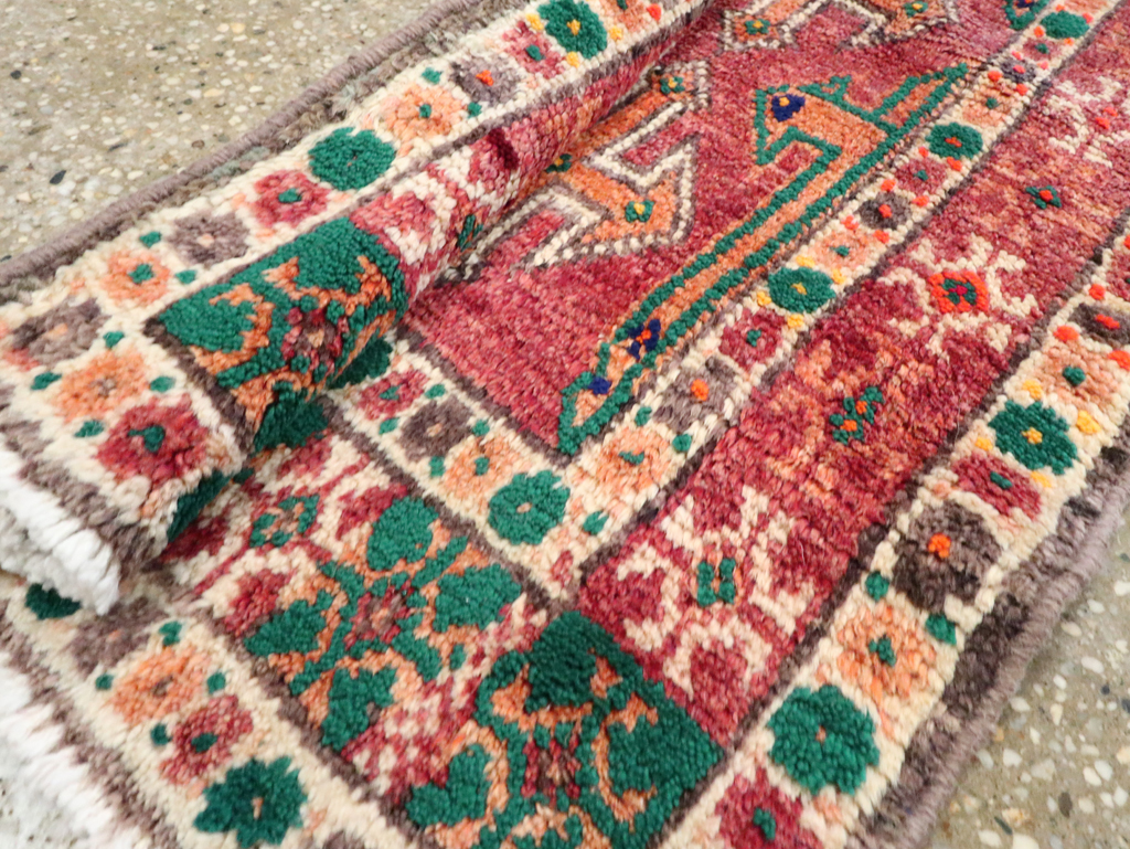 Vintage Persian Hamadan Runner, No.27127 - Galerie Shabab