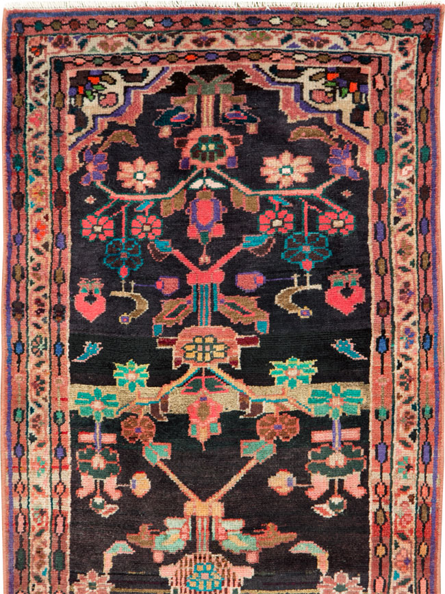 Vintage Persian Hamadan Runner, No.27128 - Galerie Shabab