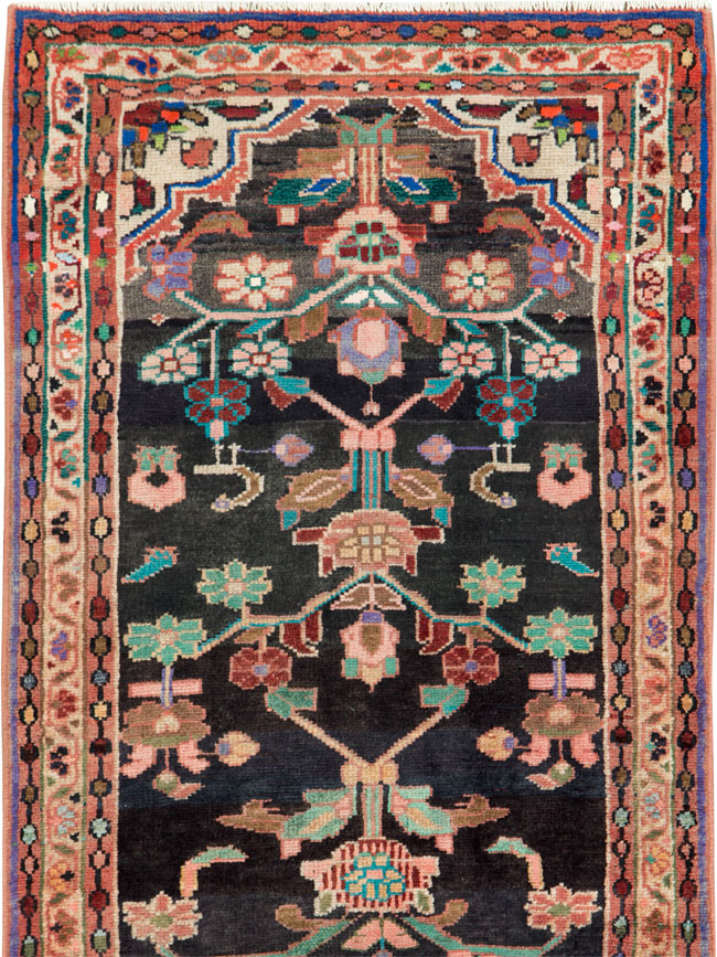 Vintage Persian Hamadan Runner, No.27128 - Galerie Shabab