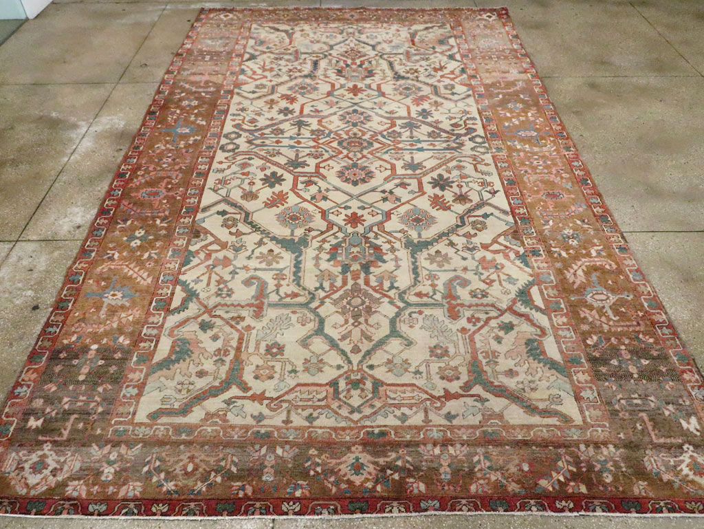 Antique Persian Heriz Carpet, No.27133 - Galerie Shabab