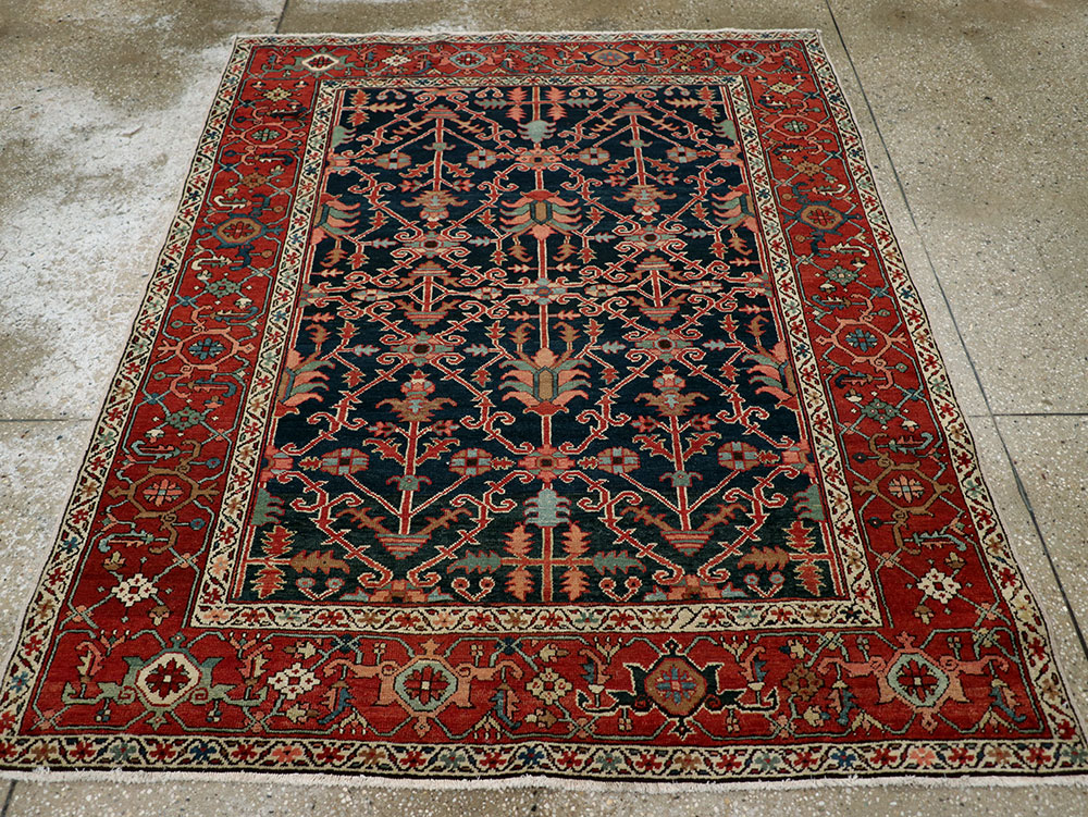 Antique Persian Heriz Rug, No.27145 - Galerie Shabab