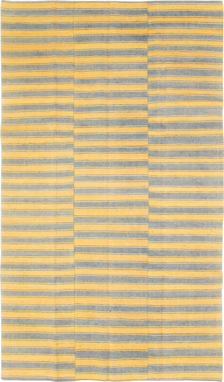 Vintage Turkish Flatweave Kilim Accent Rug, No.27173 - Galerie Shabab