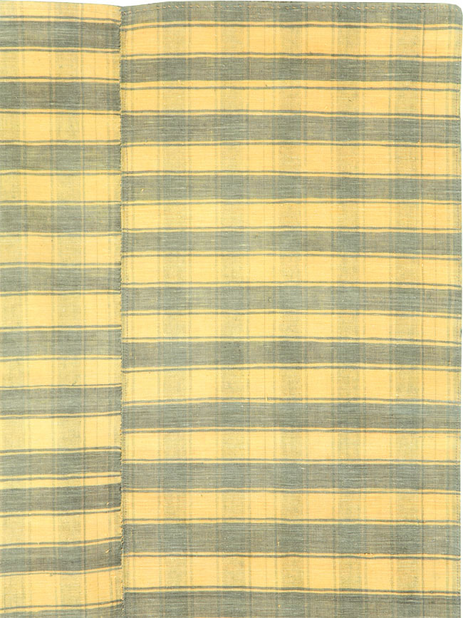 Vintage Turkish Flatweave Kilim Accent Rug, No.27174 - Galerie Shabab