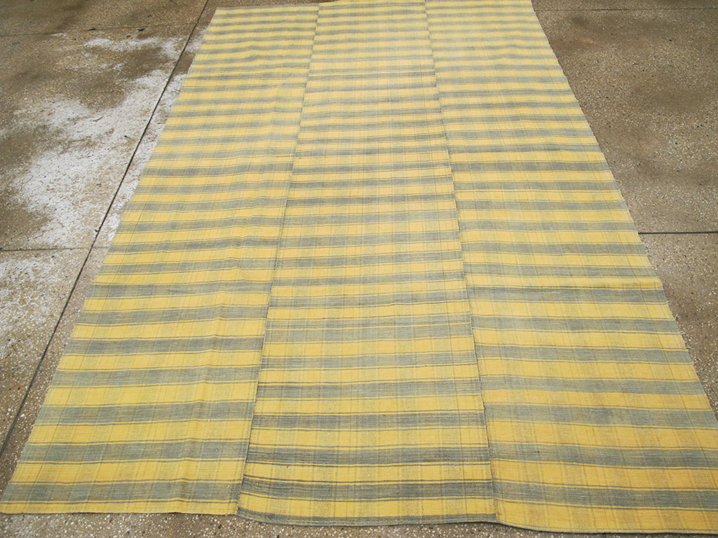 Vintage Turkish Flatweave Kilim Accent Rug, No.27174 - Galerie Shabab