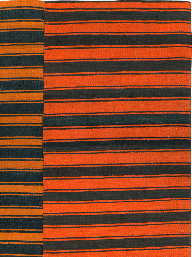 Vintage Turkish Flatweave Kilim Accent Rug, No.27175 - Galerie Shabab