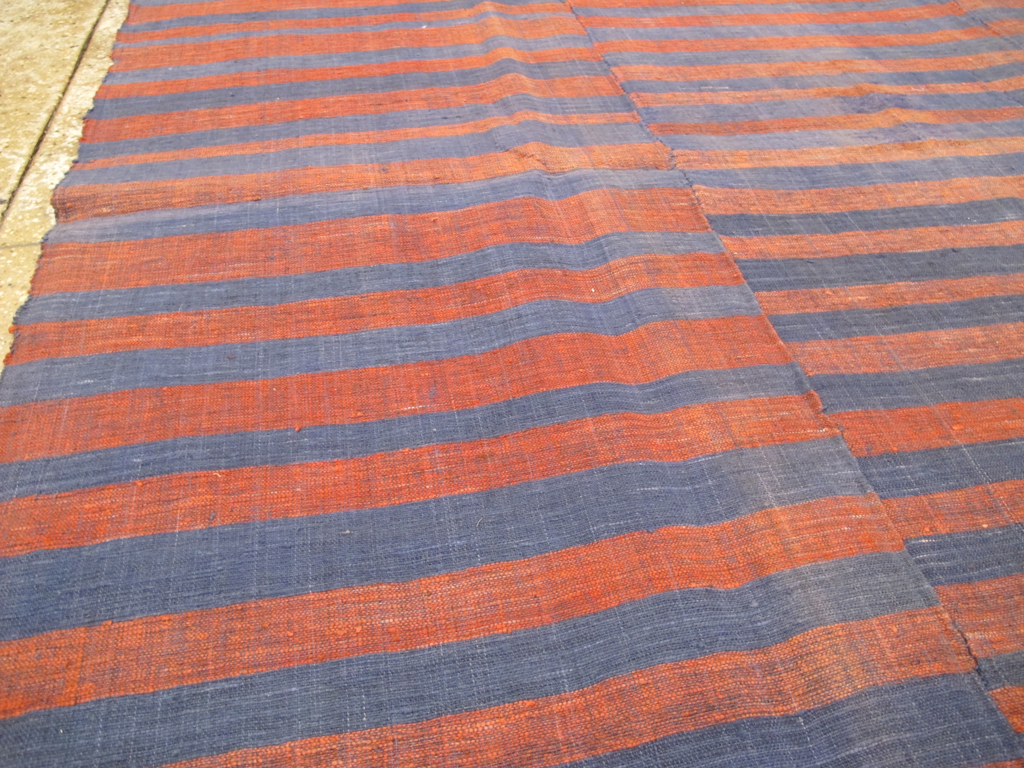 Vintage Turkish Flatweave Kilim Accent Carpet, No.27184 - Galerie Shabab