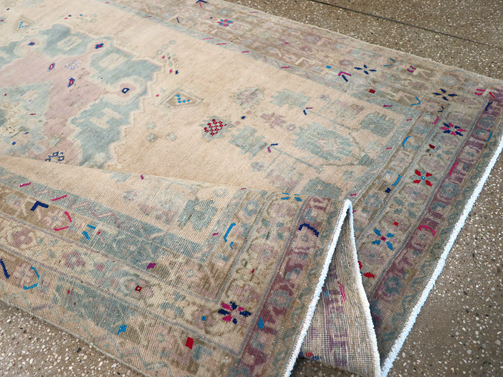 Vintage Persian Afshar Rug, No.27191 - Galerie Shabab